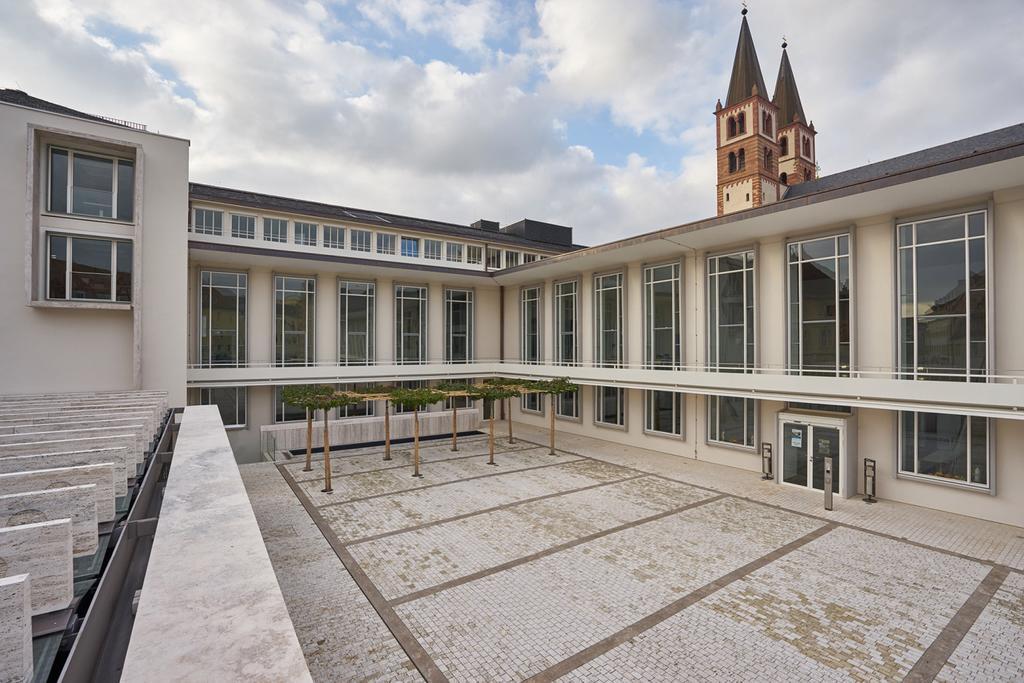 Burkardushaus, Tagungszentrum Am Dom Würzburg Eksteriør billede